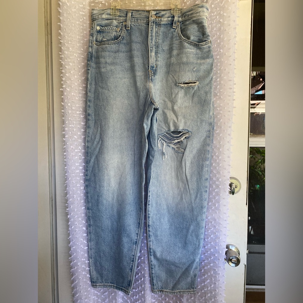 Levi’s loose taper jeans